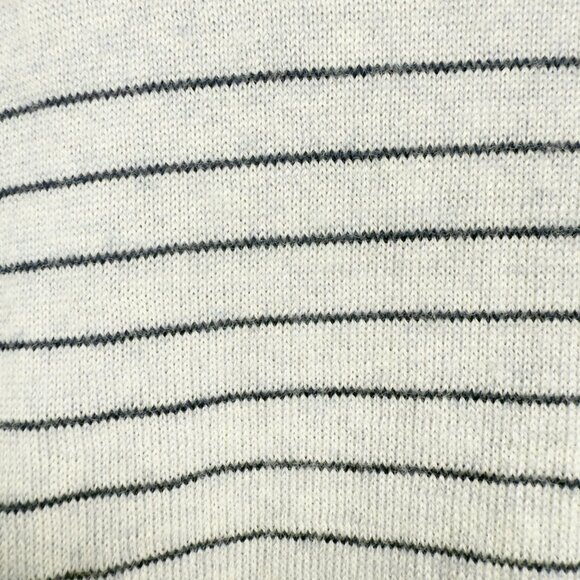 BANANA REPUBLIC 100% Merino Wool Striped Gray/Black Crewneck Sweater Size  M - Picture 6 of 7